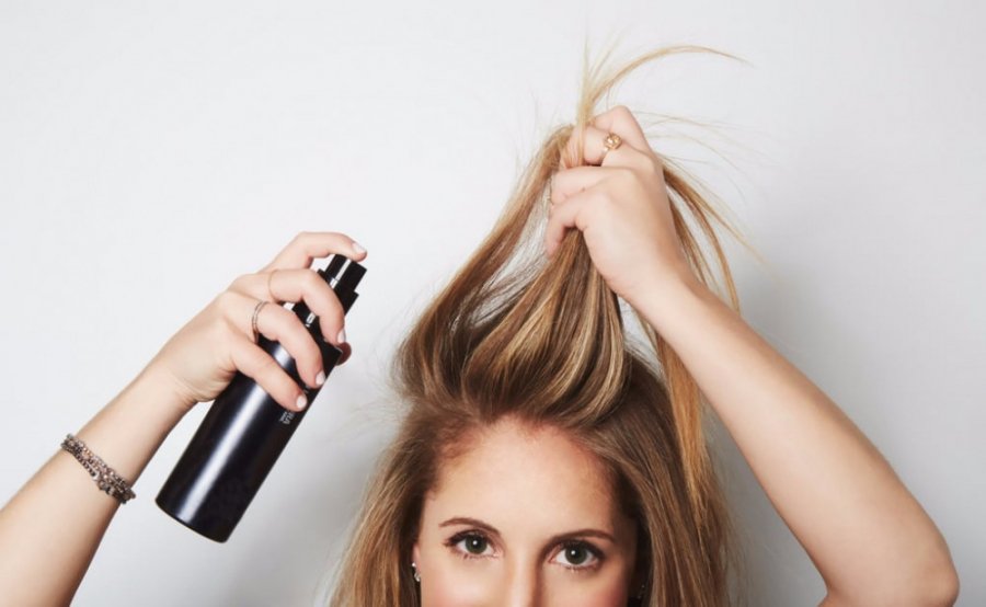 Hé lộ 7 nguyên nhân gây rụng tóc bạn không ngờ tới
